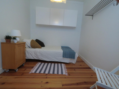 Pleasant 2-bedroom flat in City Center