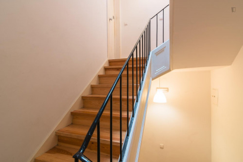Pleasant 2-bedroom flat in City Center - Gallery - 9