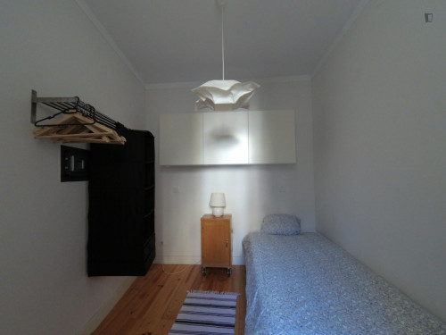 Pleasant 2-bedroom flat in City Center - Gallery - 5