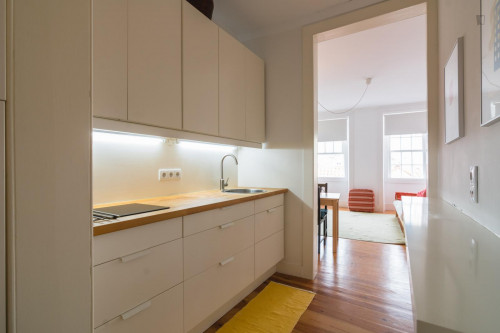 Pleasant 2-bedroom flat in City Center - Gallery - 18