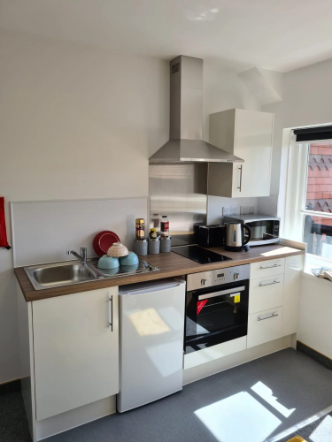 Salisbury Road - Gallery - 19