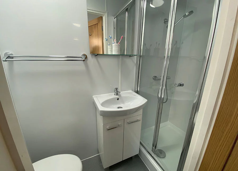  Superior Studio  -  Salisbury Road  - Gallery -  7
