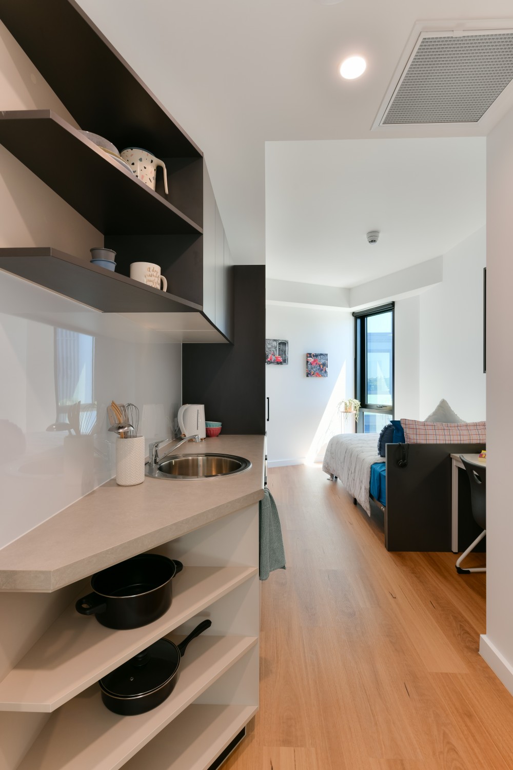  Studio Long  -  Unilodge Toowong  - Gallery -  2