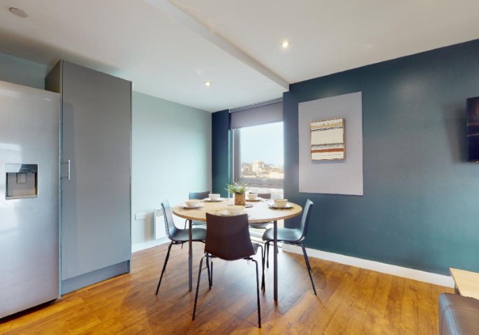  5-Bed Silver Room  -  Knight House  - Gallery -  6