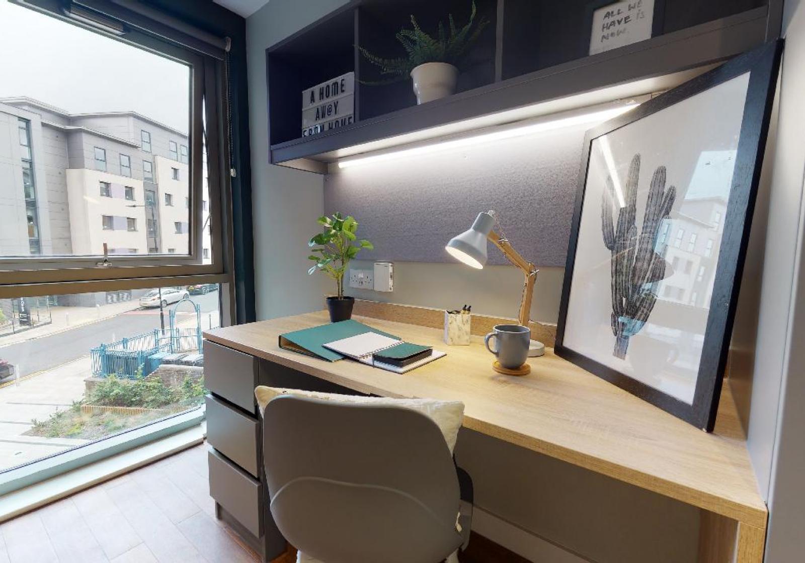  3-Bed Silver Room  -  Knight House  - Gallery -  3