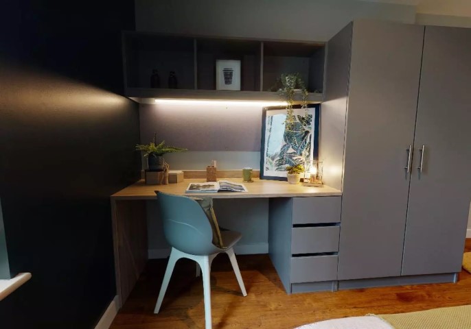 Gold En-Suite Plus - Knight House - Gallery - 2