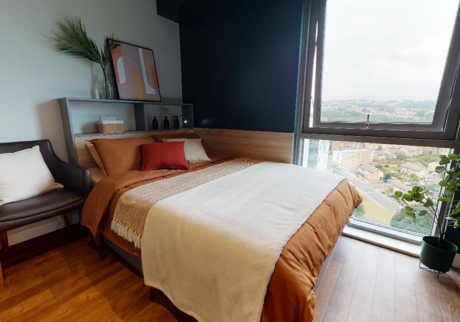  Gold Studio Plus  -  Knight House  - Gallery -  1