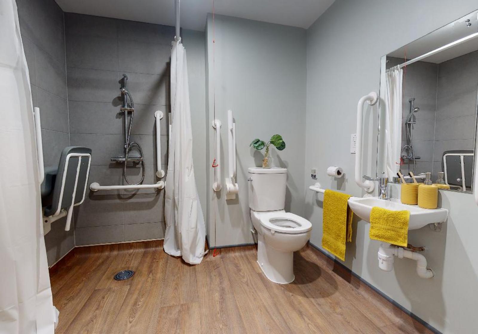 Gold Studio (Accessible) - Knight House - Gallery - 5