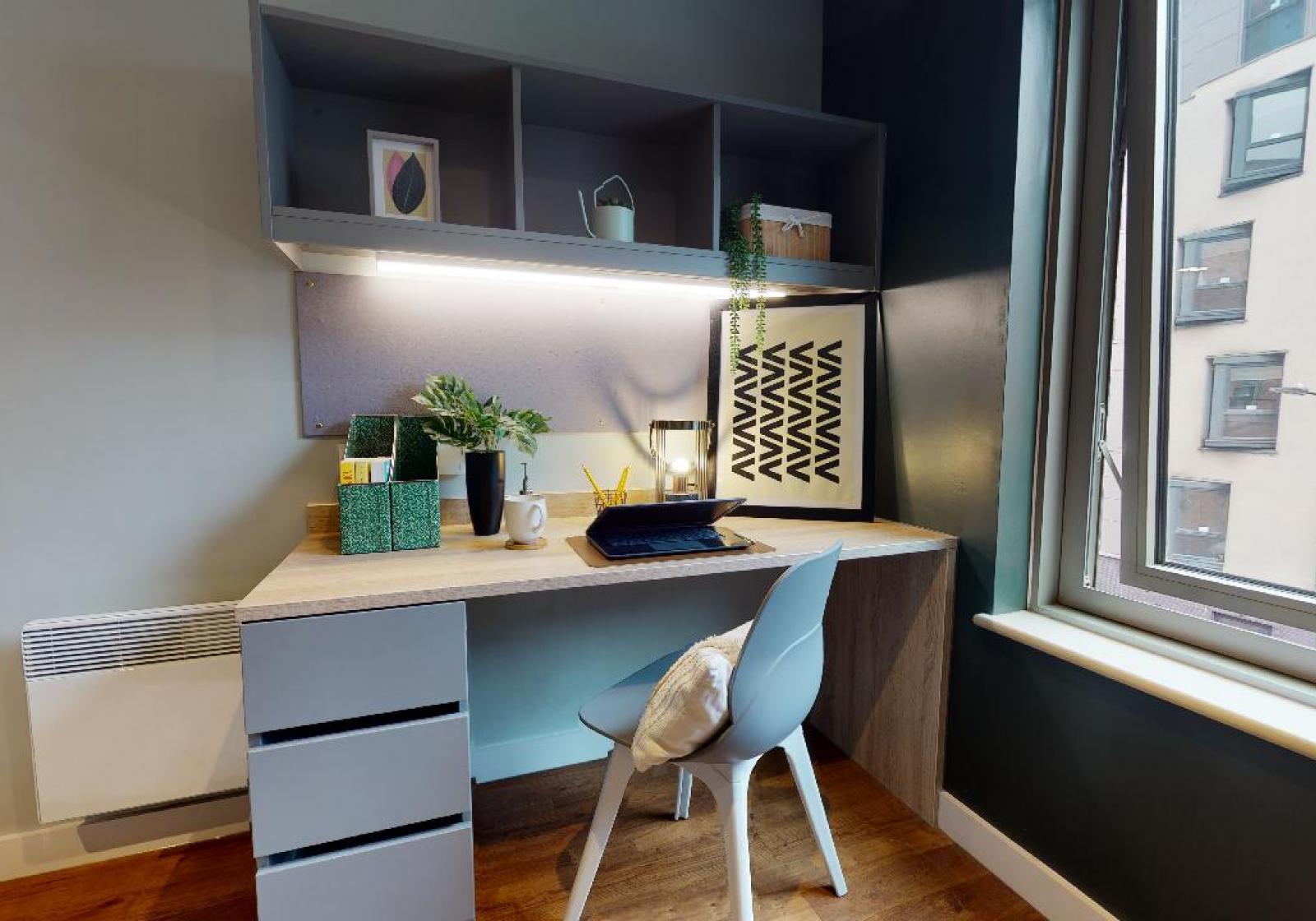  3-Bed Bronze Room  -  Knight House  - Gallery -  5