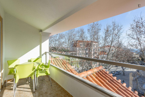 Elegant two-bedroom flat in a hotel with swimming pool and tennis court - Gallery - 8