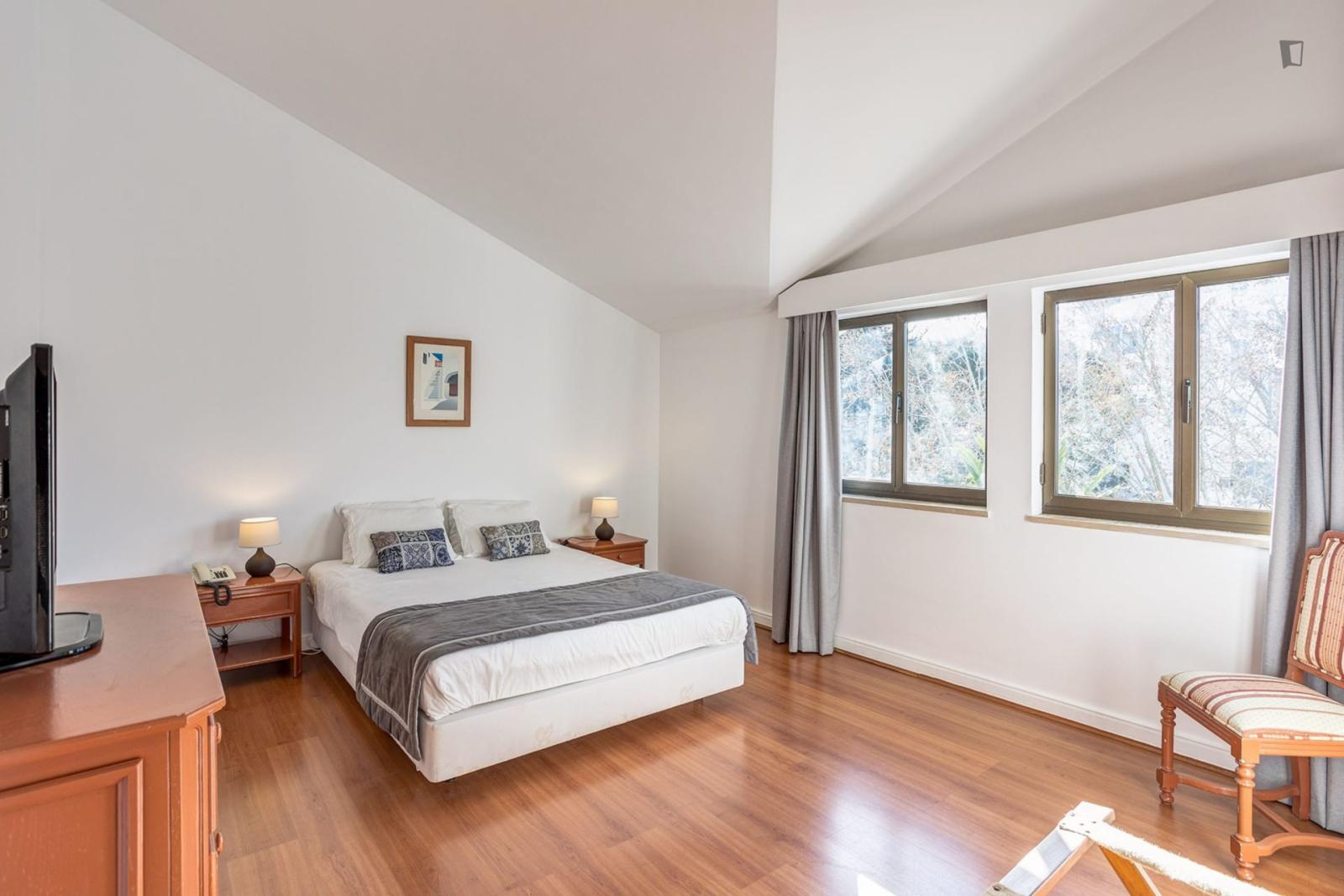 Elegant Two-Bedroom Flat In A Hotel With Swimming Pool And Tennis Court - Elegant two-bedroom flat in a hotel with swimming pool and tennis court - Gallery - 1