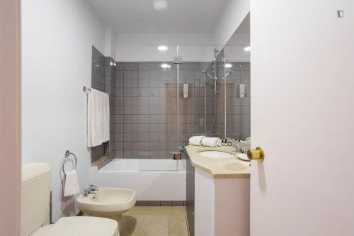 Amazing flat in a hotel with swimming pool and gym - Gallery - 9
