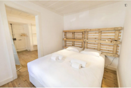 Amiable 2-bedroom apartment close to ISEG - Gallery - 23