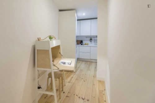 Amiable 2-bedroom apartment close to ISEG - Gallery - 14