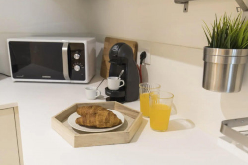 Amiable 2-bedroom apartment close to ISEG - Gallery - 35