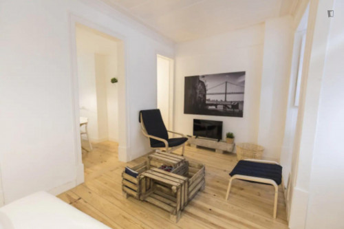 Amiable 2-bedroom apartment close to ISEG - Gallery - 30