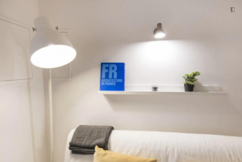 Amiable 2-bedroom apartment close to ISEG - Gallery - 29