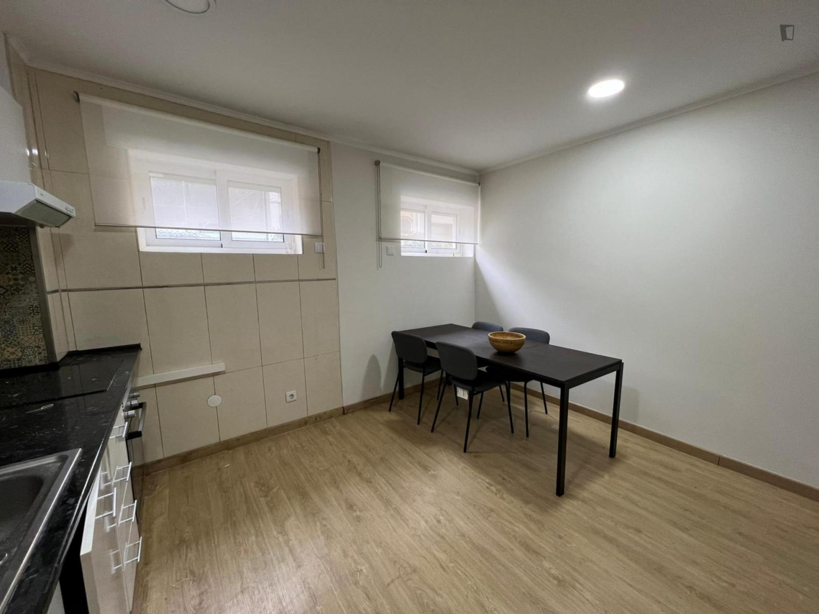 Homely 3-Bedroom Apartment In Central Santo Ildefonso - 1