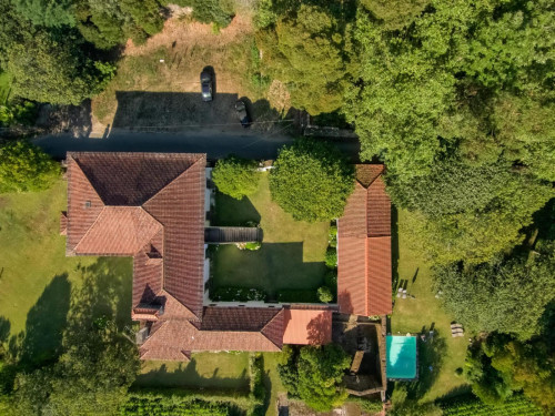 Fantastic house with a pool and an amazing outdoor area  - Gallery -  5