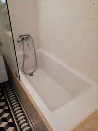 Very nice 2-bedroom flat in downtown Lisbon - Gallery - 10