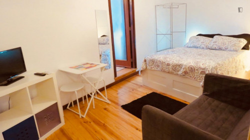 Amazing and bright studio at Porto city centre - Gallery - 13