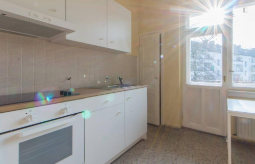 Great room in 2-bedroom apartment in Neukölln