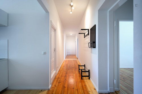 Bright single bedroom in shared apartment near centre - Gallery - 13