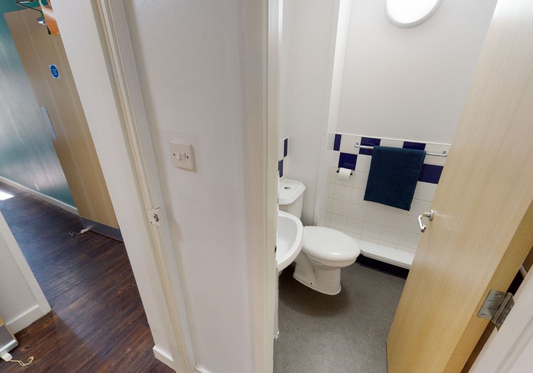  Silver En-Suite  -  Little Aspley House  - Gallery -  5