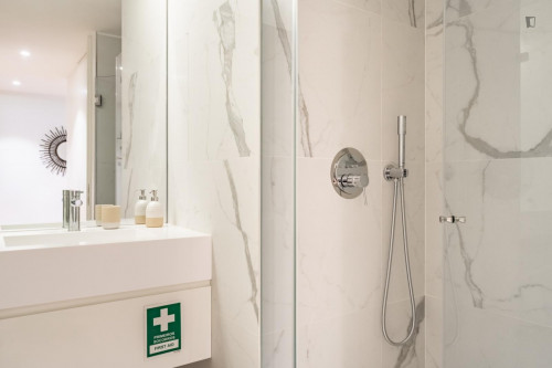 Sublime 1-bedroom flat near the Saldanha metro - Gallery - 9