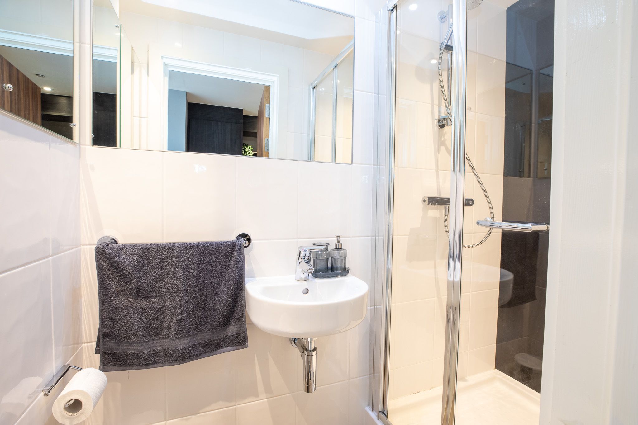  Deluxe 2-Bed Apartment  -  Plummer House  - Gallery -  5