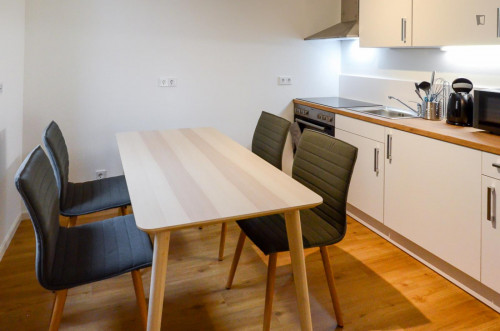 Cool double bedroom in Sendling