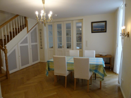 Perfectly equipped central 3-bedroom apartment