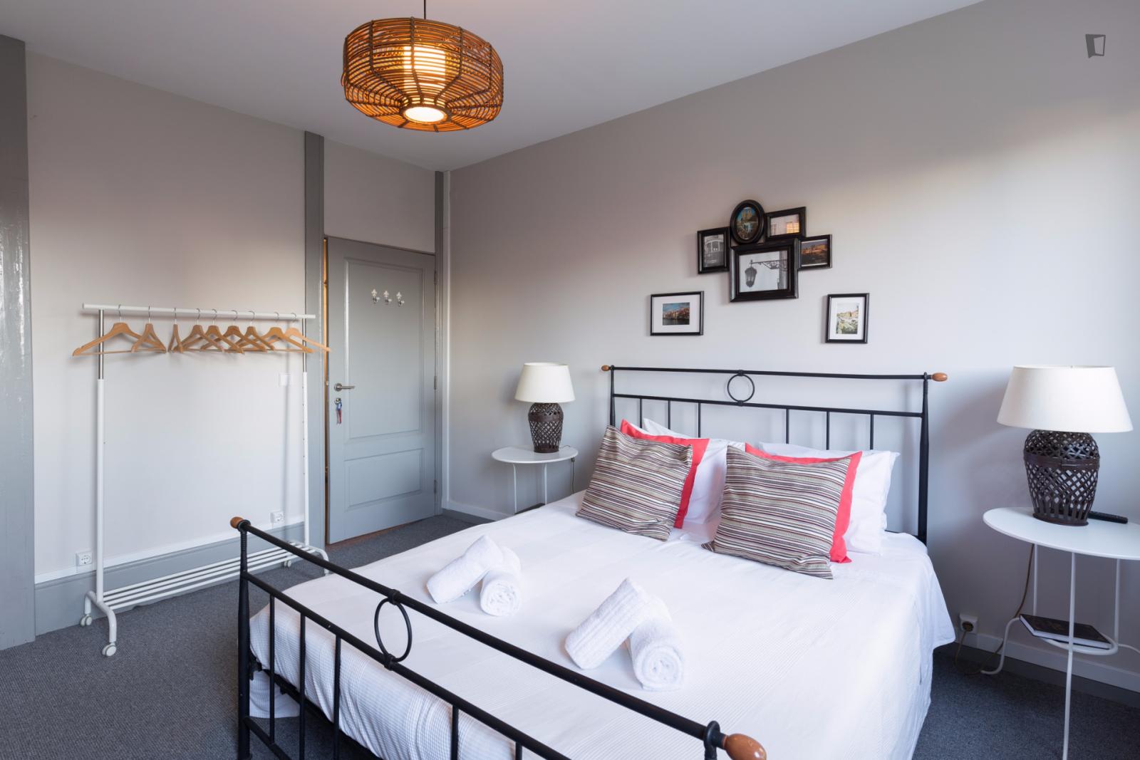Inviting Double Bedroom In Lapa - 1