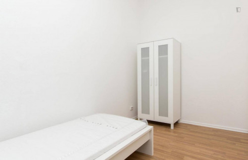 Spacious single bedroom in the Charlottenburg neighborhood