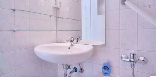 Shiny single bedroom in Charlottenburg - Gallery - 11