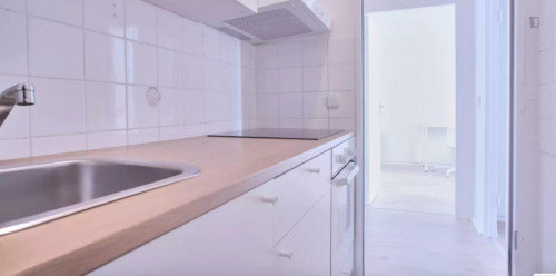 Shiny single bedroom in Charlottenburg - Gallery - 8