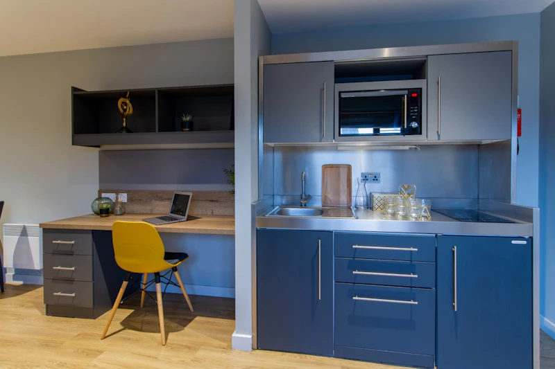 Prestige Accessible Studio  -  Crown House  - Gallery -  3