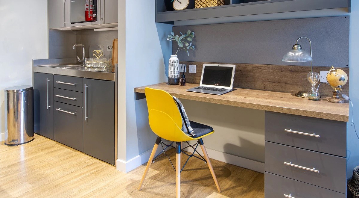  Luxury Studio  -  Crown House  - Gallery -  9