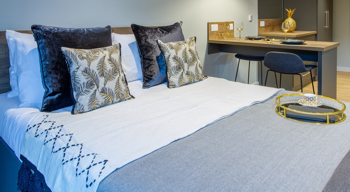  Prestige Studio  -  Crown House  - Gallery -  20