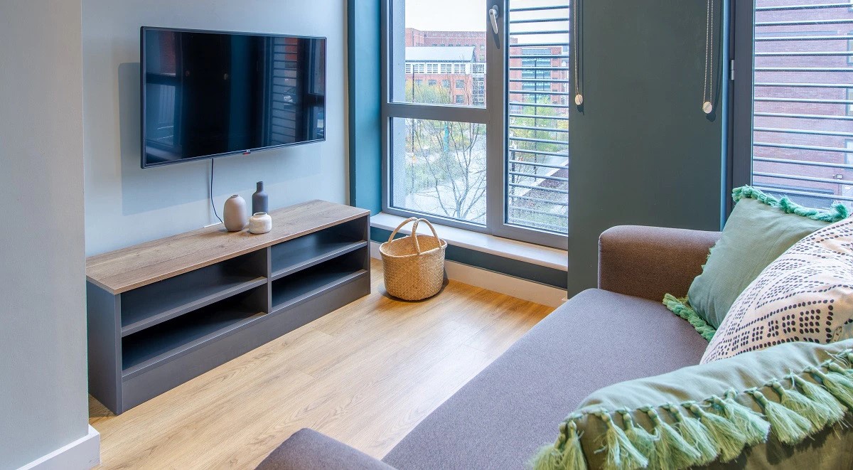  Luxury Plus Studio  -  Crown House  - Gallery -  8