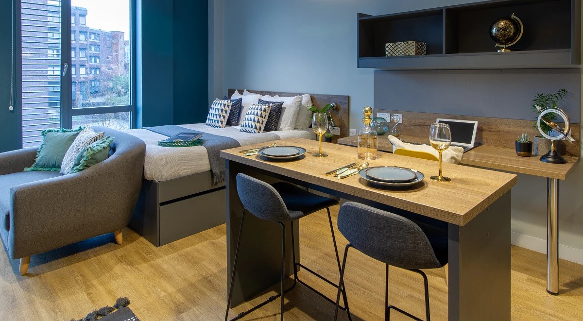  Luxury Plus Studio  -  Crown House  - Gallery -  4