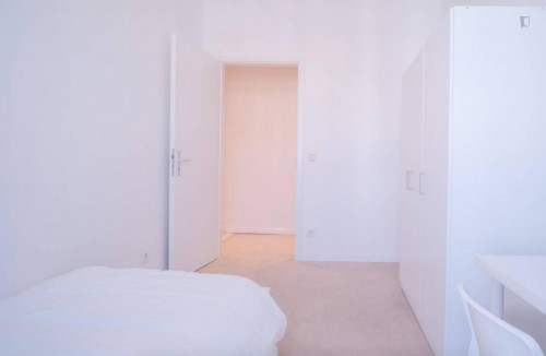 Great room in 5-bedroom apartment