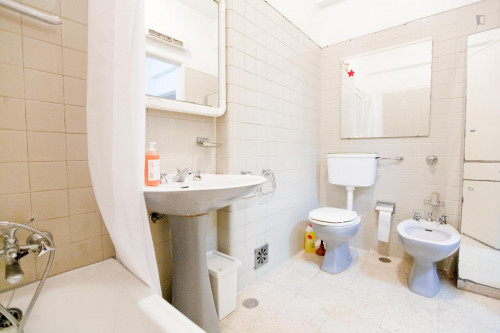Light single room in 5-bedroom apartment, close to Cidade Universitária - Gallery - 20