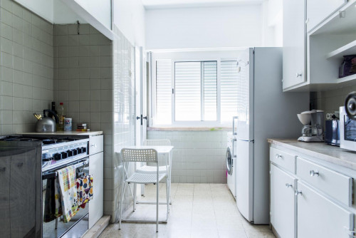 Light single room in 5-bedroom apartment, close to Cidade Universitária - Gallery - 26