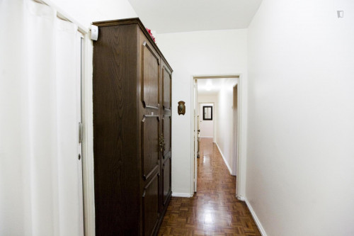 Light single room in 5-bedroom apartment, close to Cidade Universitária - Gallery - 11