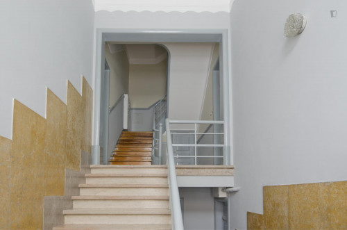 Snug 2-bedroom apartment next to Instituto Superior Técnico