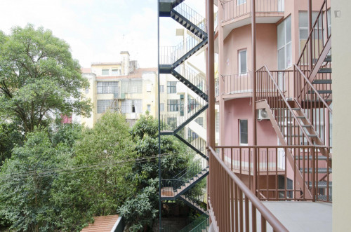 Snug 2-bedroom apartment next to Instituto Superior Técnico