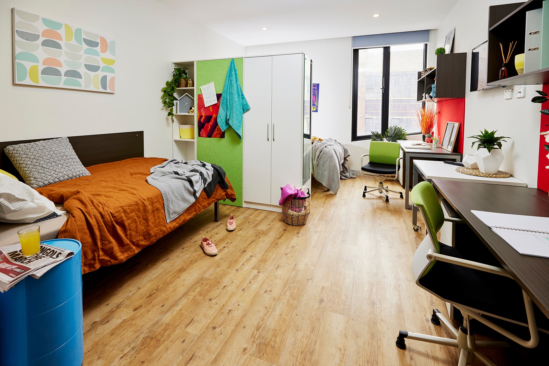 Ultra Twin King Single Bed Apartment - Scape Berkeley 1 - Gallery - 1