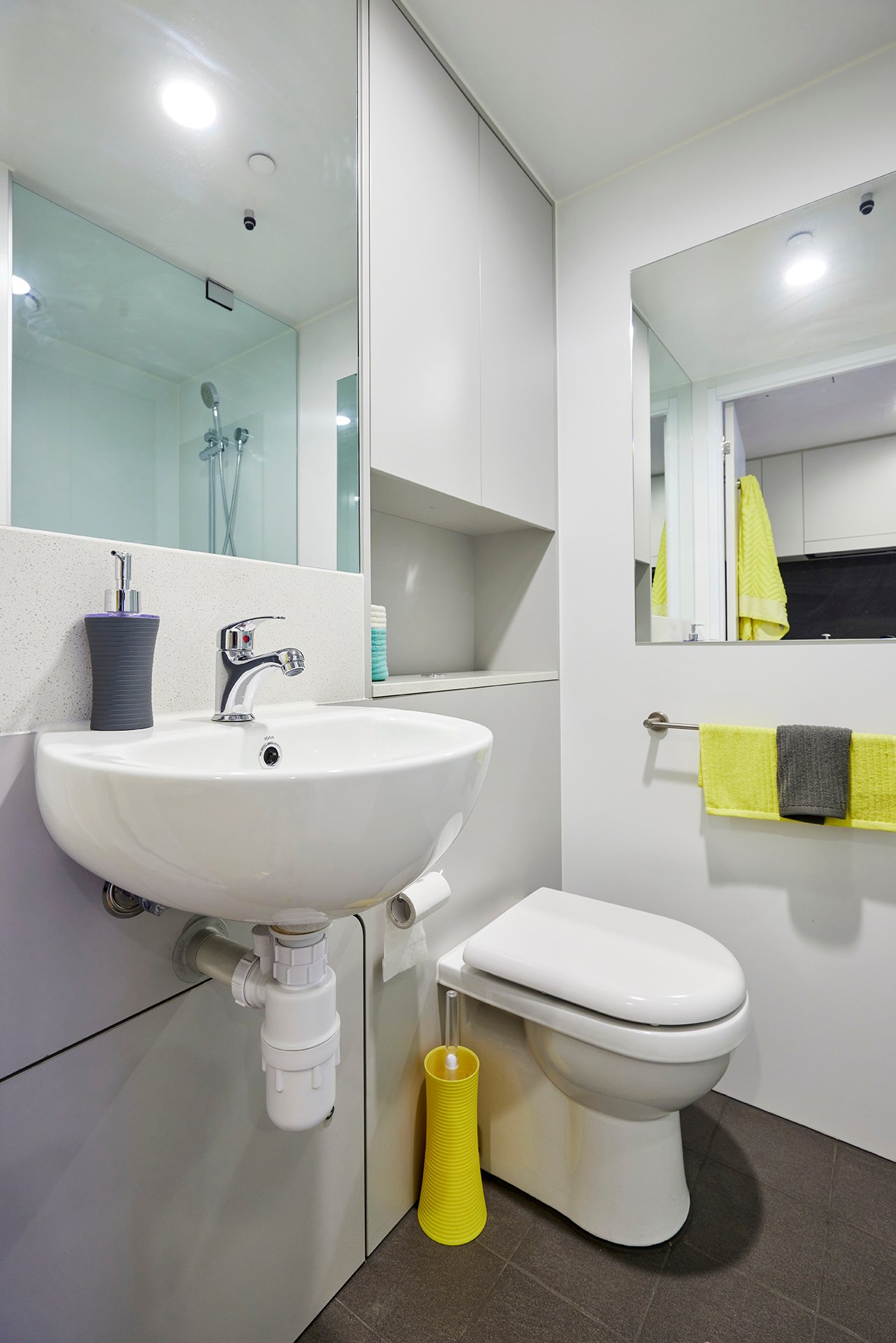 Ultra Twin King Single Bed Apartment - Scape Berkeley 1 - Gallery - 5