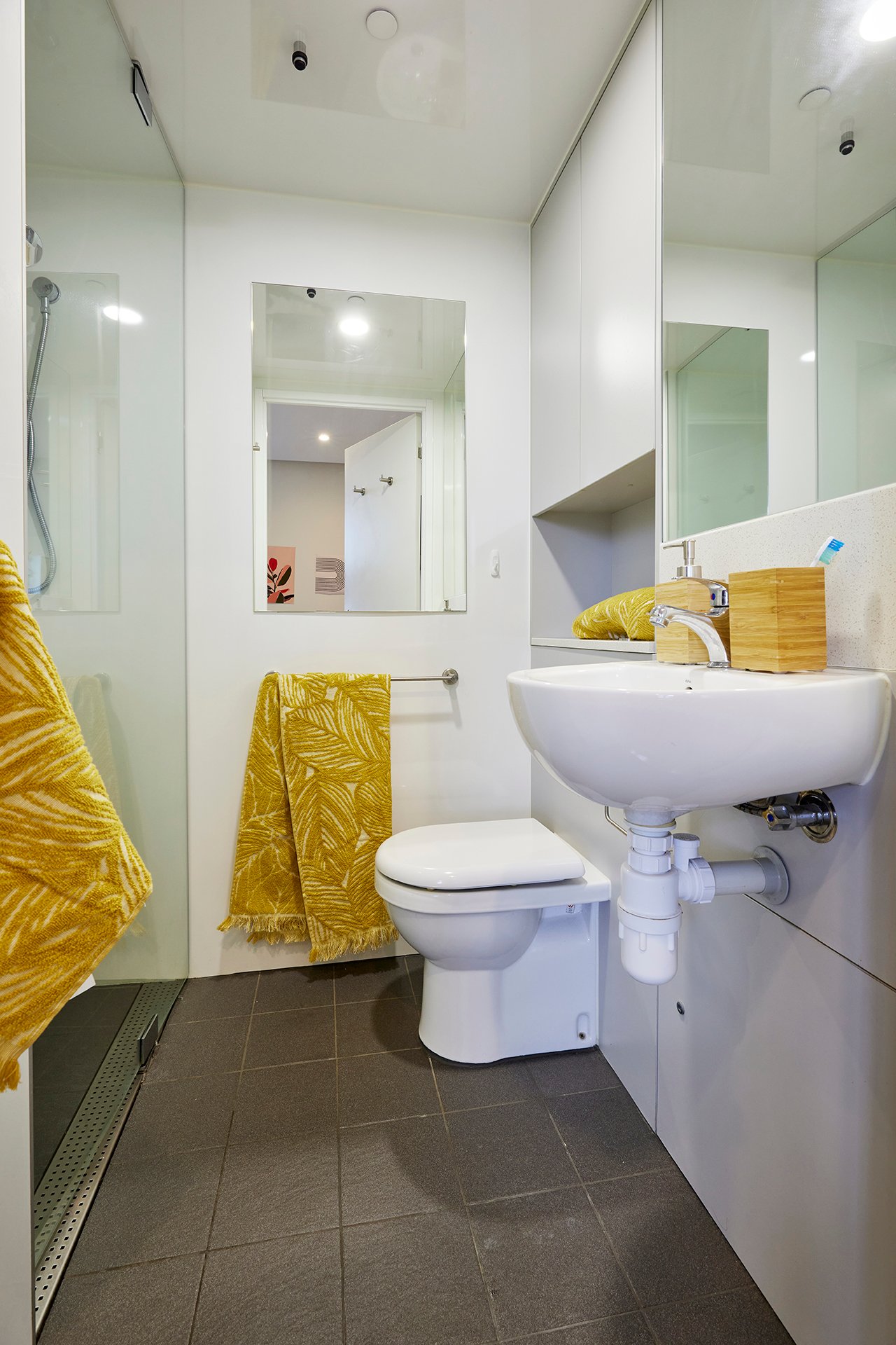 Signature Plus Studio Apartment - Scape Berkeley 1 - Gallery - 6